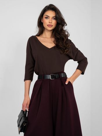 Czekoladowa bluzka basic z dekoltem na plecach RUE PARIS 