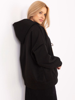 Hurtownia Czarna bluza kangurka z naszywką misia