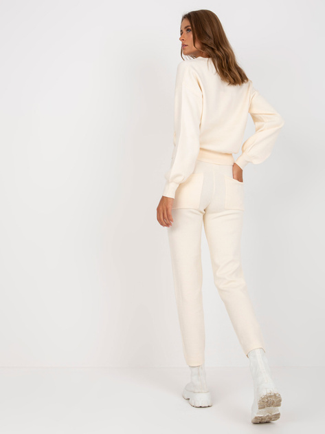 Hurtownia Jasnobeżowy komplet casualowy ze spodniami