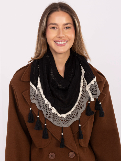 Czarna trójkątna chusta z wiskozy