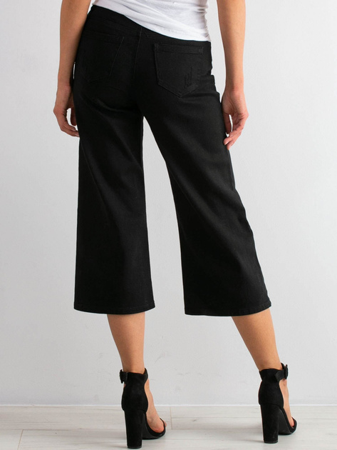 Czarne jeansy Reasons