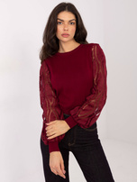 Bordowy sweter z prążkowanej dzianiny