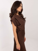 Czekoladowa elegancka bluzka z lejącym dekoltem