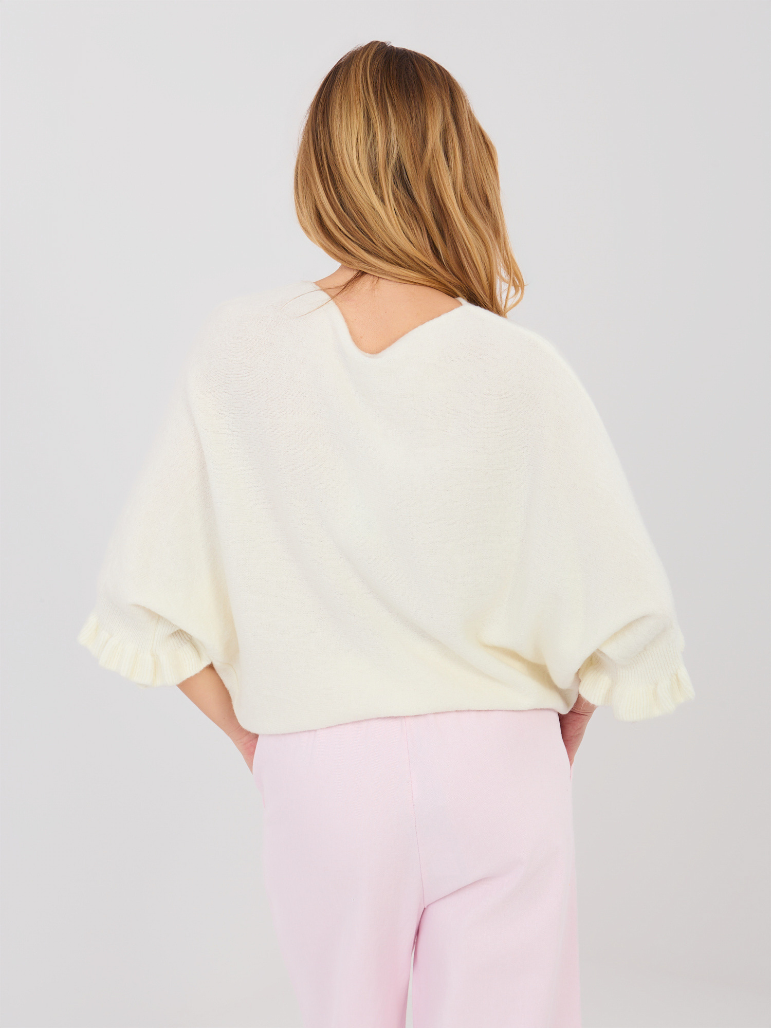 Sweter ecru
