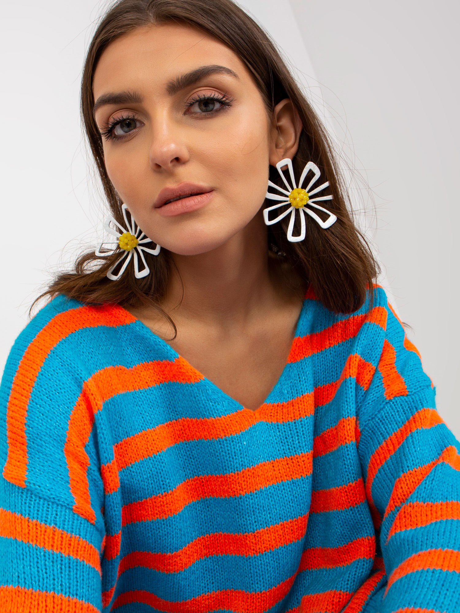 Hurt blau-orange Oversize-Pullover mit V-Ausschnitt OCH BELLA.