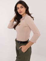 Hurtownia Beżowa dopasowana bluzka z rękawem 3/4