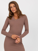 Hurt Brązowa sukienka prążkowana basic z prążkowanym dekoltem