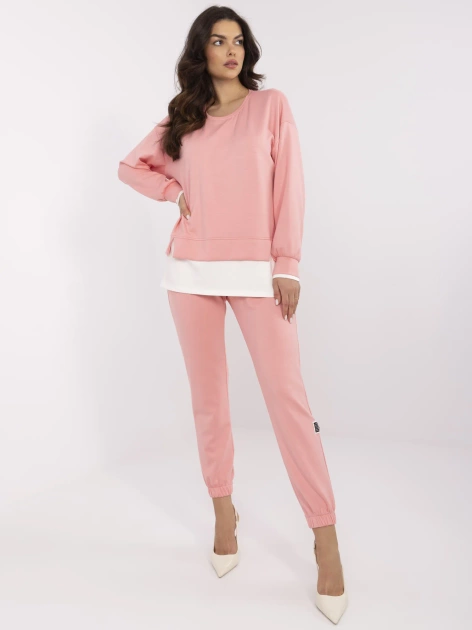 Brzoskwiniowy dwuczęściowy komplet z bluzą oversize
