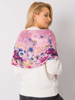 Różowa chusta w kwiaty