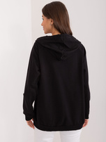 Großhandel Schwarzer glatter Damenhoodie mit Kapuze.