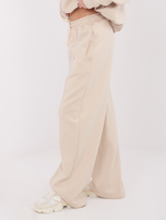 Jasnobeżowe dresowe spodnie od kompletu