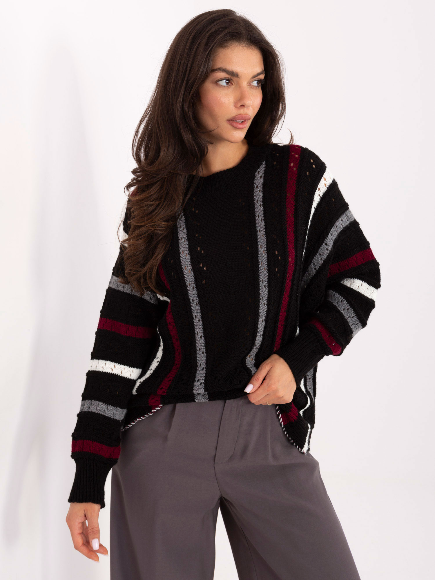 Sweter czarny