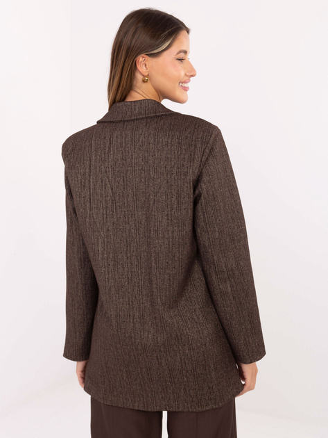 Brązowa damska marynarka z zapięciem na guzik