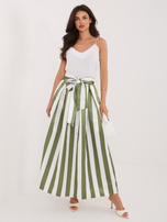 Ecru-khaki rozkloszowana spódnica z kieszeniami