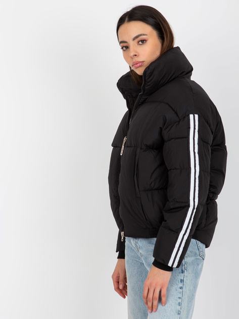 Hurtownia Czarna pikowana kurtka zimowa bez kaptura
