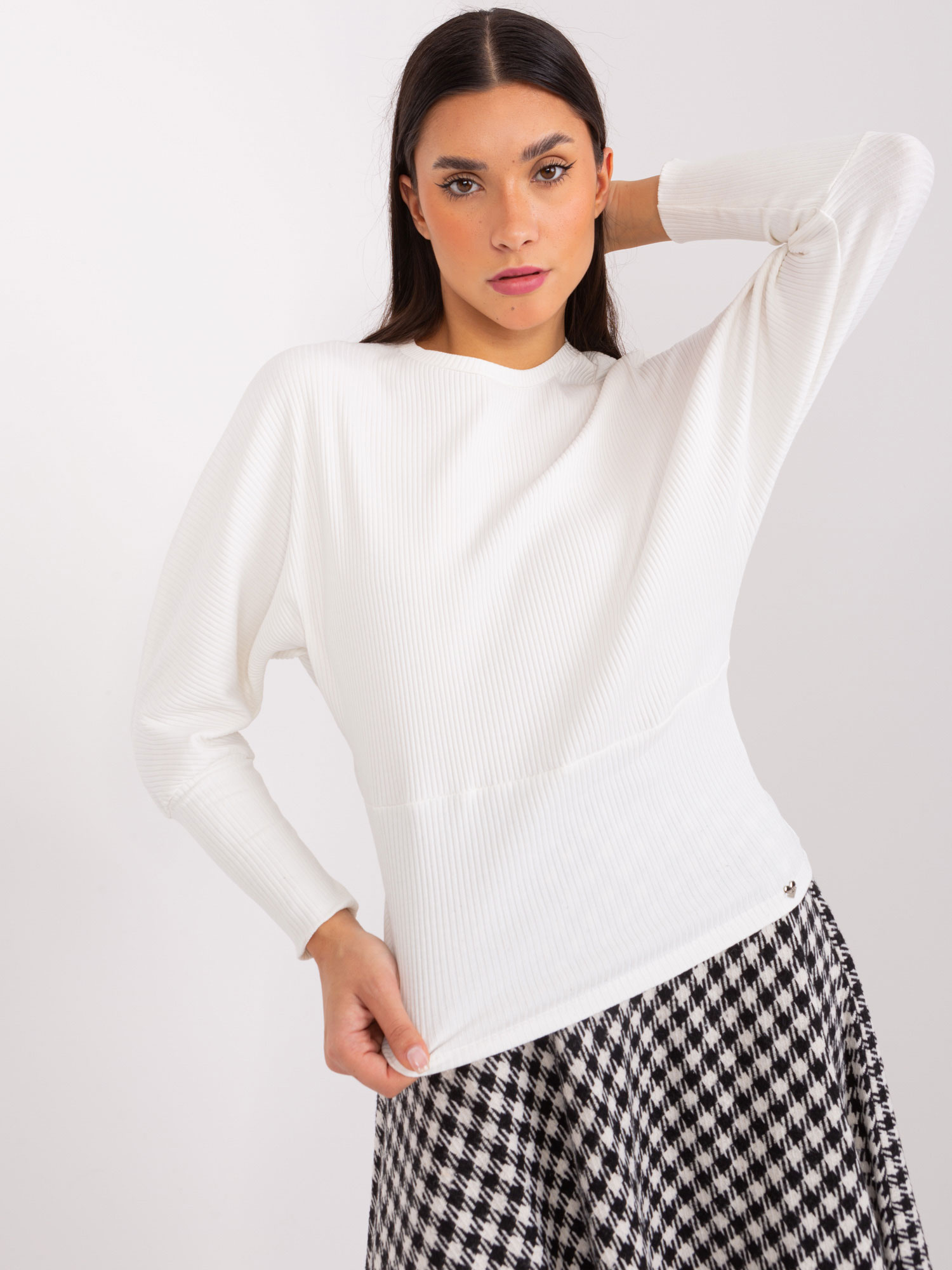 Hurt BASIC FEEL GOOD Ecru batwing blouse.