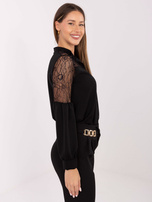 Czarna elegancka koszula z koronką