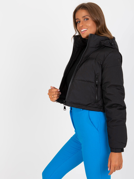 Hurtownia online Czarna krótka kurtka zimowa z kapturem