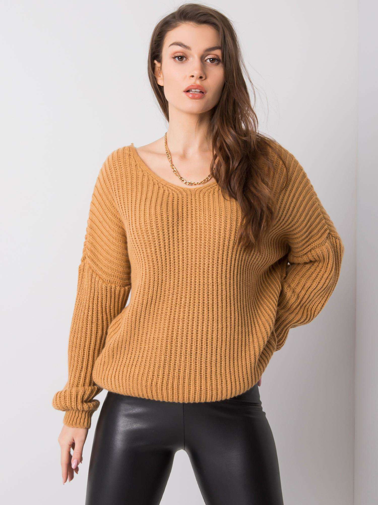 Camelowy sweter Bernadette OCH BELLA