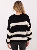 Czarno-ecru damski sweter oversize z napisem