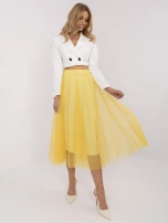 Yellow flared skirt with tulle.
