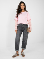 Jasnoróżowa bluzka z okrągłym dekoltem 