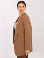 Camelowa marynarka z poduszkami na ramionach