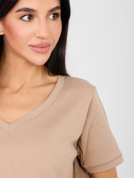 Ciemnobeżowy t-shirt basic z dekoltem V RUE PARIS 