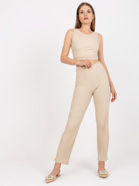 Beżowy dwuczęściowy komplet casualowy w prążki