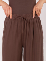 Brązowe letnie spodnie z wiskozy