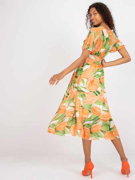 Pomarańczowo-zielona sukienka o długości midi z printami