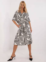 Hurt Ecru kopertowy kombinezon ze spodniami typu culotte