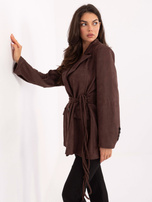 Ciemnobrązowa zamszowa marynarka z marszczeniem w talii RUE PARIS 