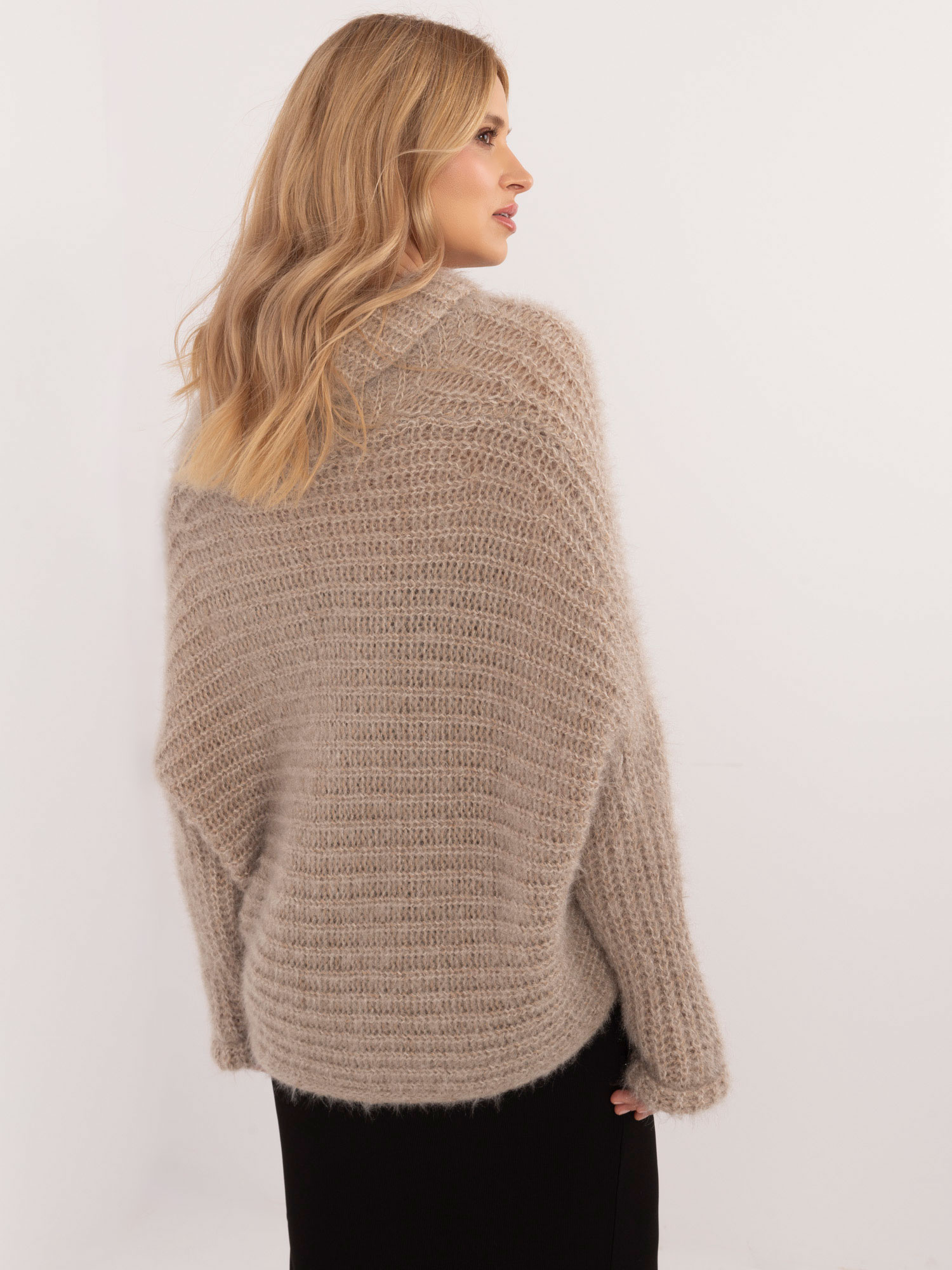 Sweter beżowy