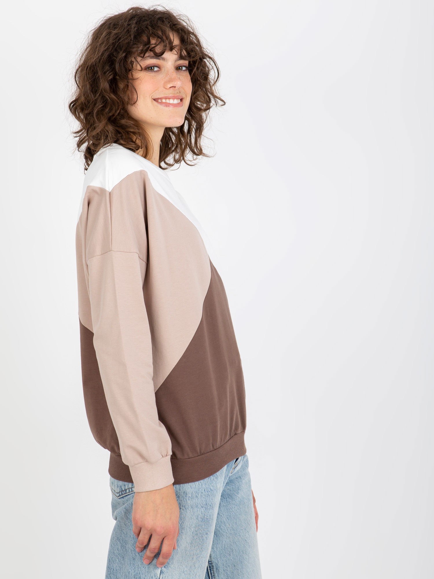 Hurt weiß-brauner Baumwollbasic-Pullover ohne Kapuze.
