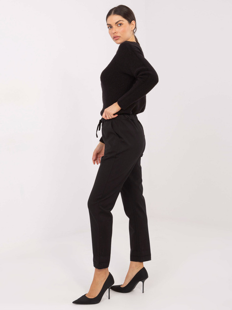 Czarne materiałowe spodnie z wiązaniem