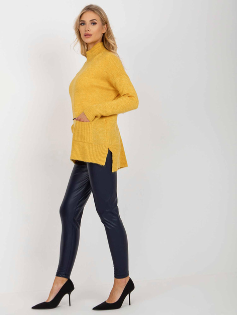 Hurtownia Żółty długi sweter oversize z kieszeniami