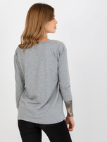 Szara melanżowa bluzka basic z dekoltem w serek
