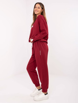 Bordowy dresowy komplet z haftowanym napisem