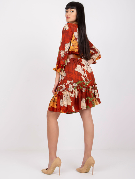 Jasnobrązowa sukienka z paskiem Pensacola