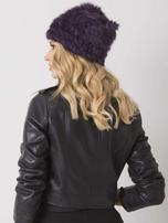 Fioletowa futrzana czapka
