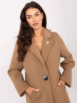 Camelowy płaszcz z zapięciem na guzik RUE PARIS