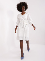 Hurtownia Ecru ażurowa sukienka z rękawem 3/4