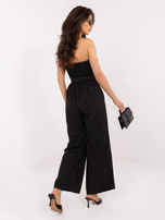 Czarny damski kombinezon z elastycznym marszczeniem