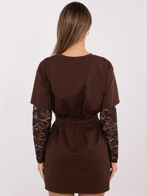 Brązowa krótka sukienka z wiązanym paskiem