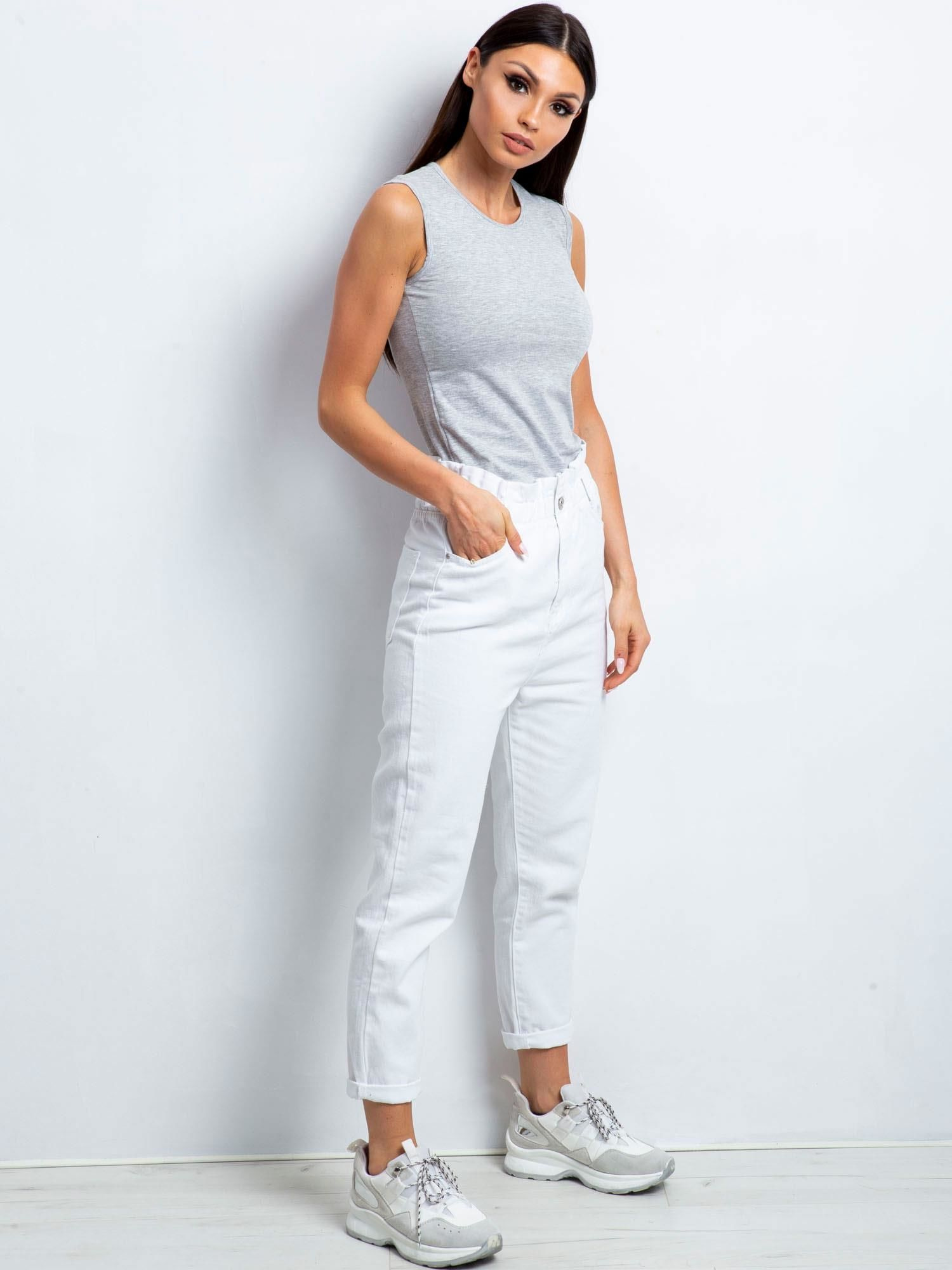Szary top Includes