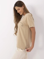 Camelowy damski t-shirt z bawełny 