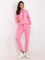 Hurt Różowy dresowy komplet damski z bluzą kangurką 