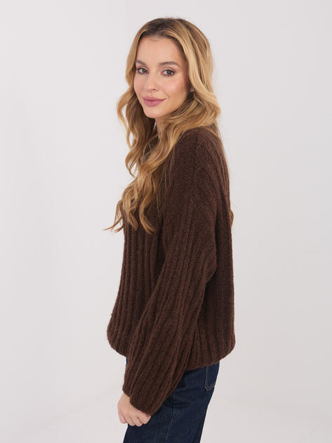 Brązowy sweter oversize w jednolitym kolorze