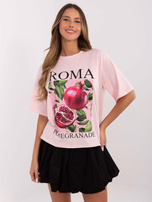 Hurt Jasnoróżowy t-shirt z nadrukiem owocu granatu